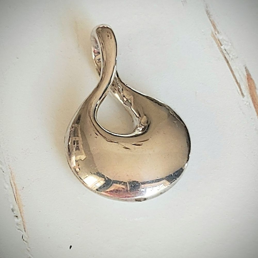 Vintage Zina Sterling Silver Twist Pendant Stylized Slide Infinity Pendant